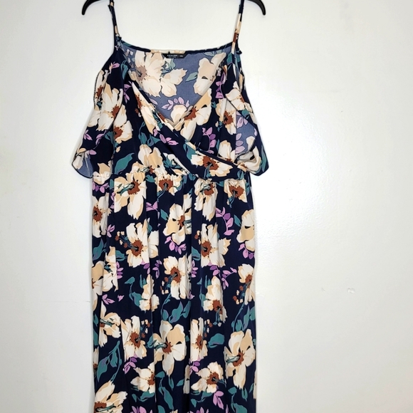 Navy Blue Floral Print Cold Shoulder Dress - Picture 4 of 5